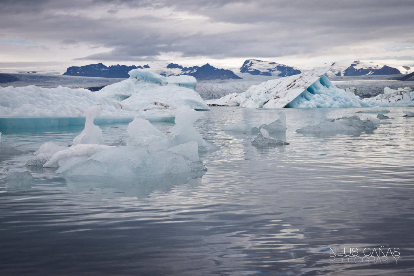 La laguna glaciar de Jokulsarlon en una preciosa foto de ©Neus Cañas.