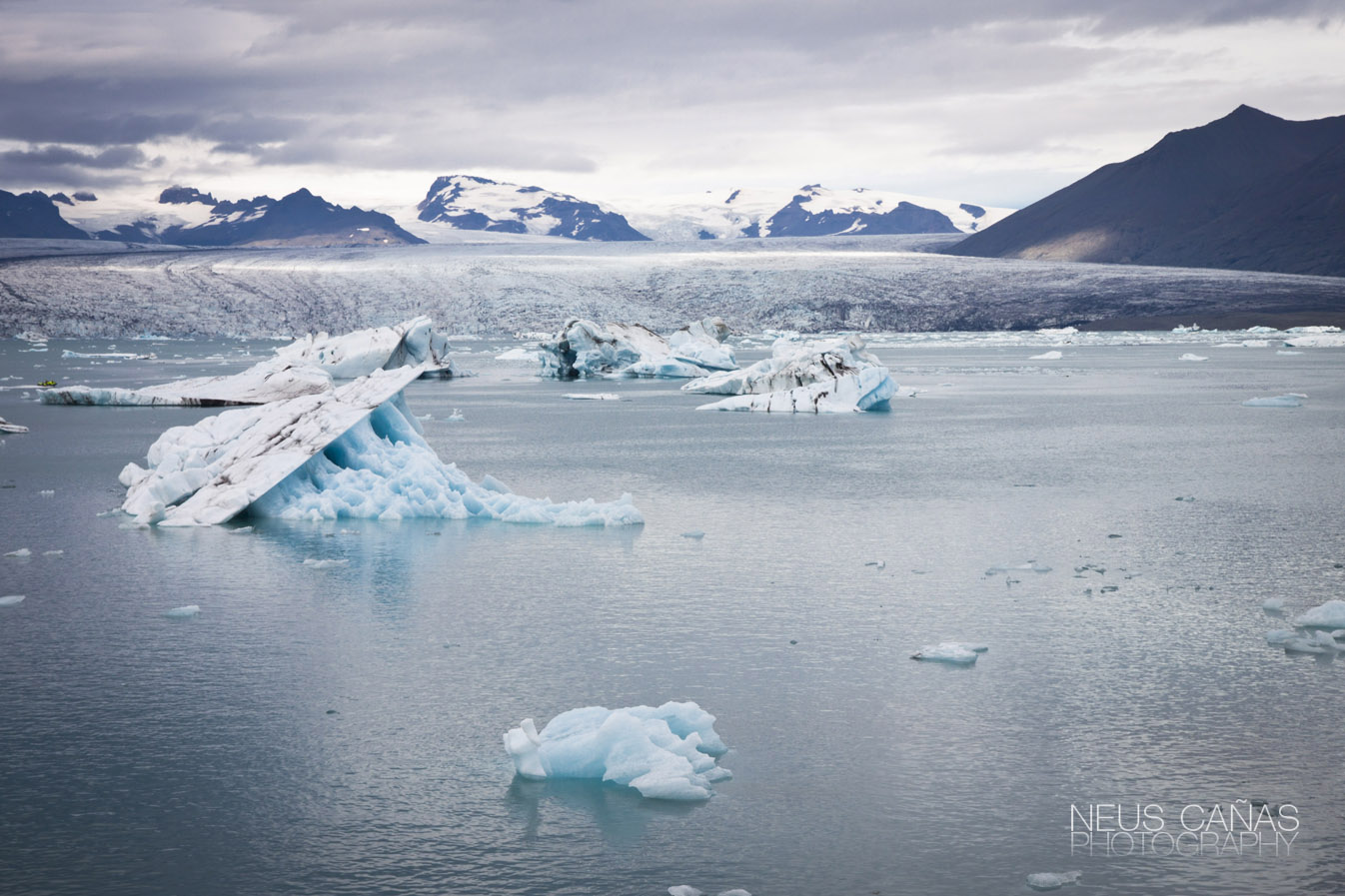 Lago glaciar de Jokulsarlon, al sur este de Islandia, un lugar de parada obligatoria. Foto de ©Neus Cañas.